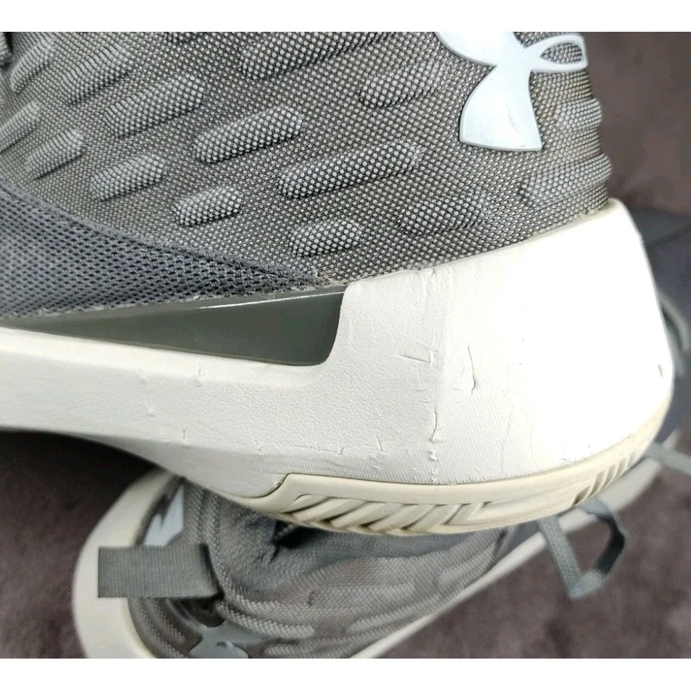 Under‎ Armour Lightning Men's Basketball Shoes Grey Size 13 3020619-100